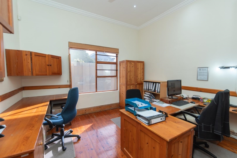 Commercial Property for Sale in Richmond Hill Eastern Cape